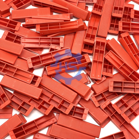 NÊM ĐỎ CÂN BẰNG ỐP LÁT GẠCH